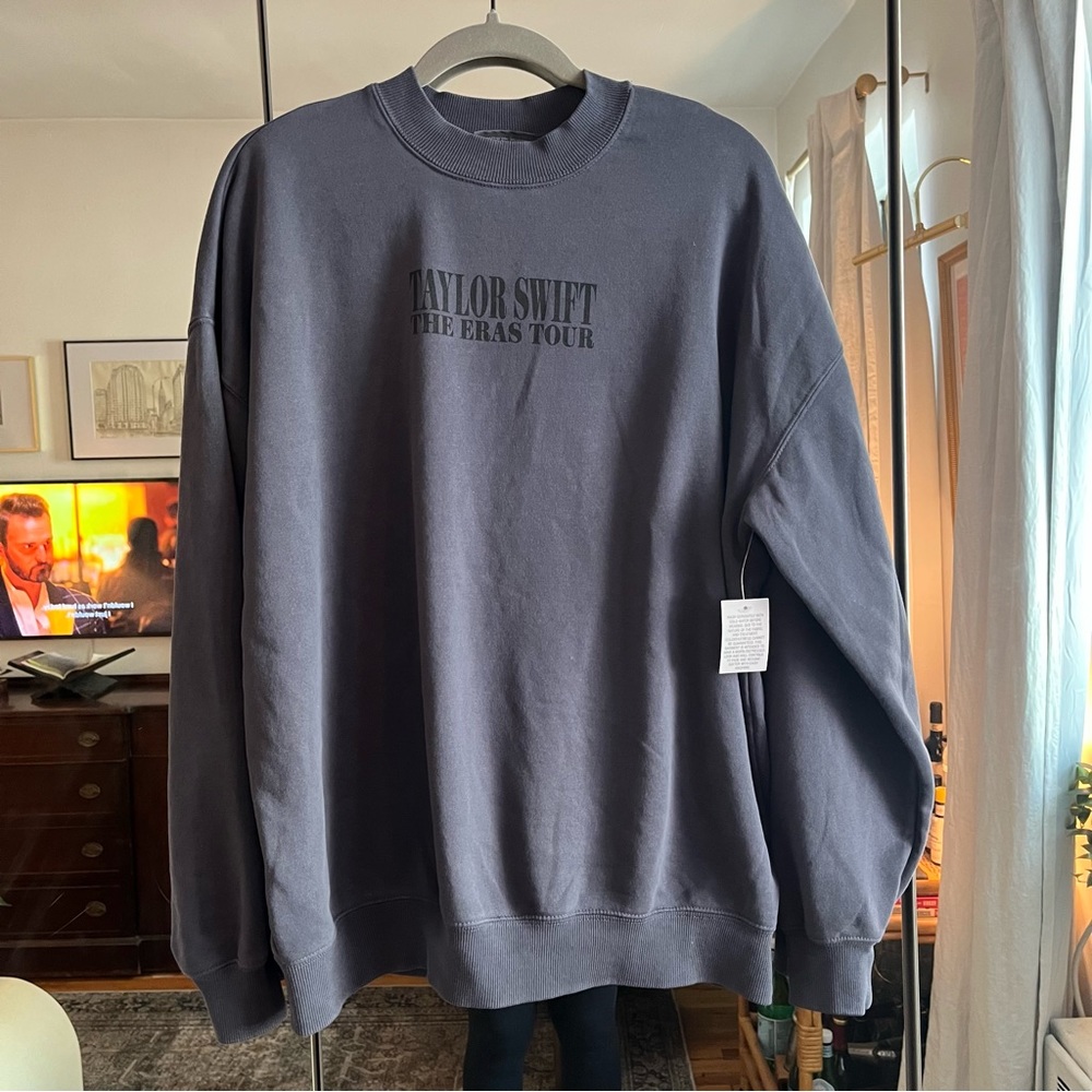 Taylor Swift The Eras Tour Blue Crewneck Sweater Small